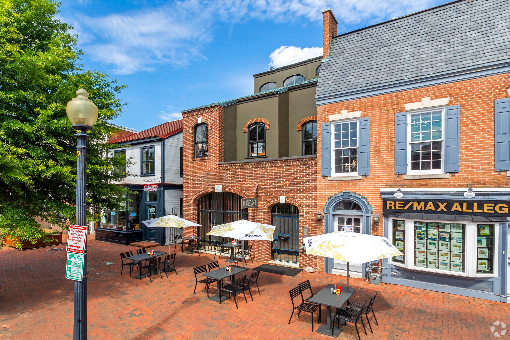 218 7th St SE, Washington, DC à vendre Photo principale- Image 1 de 8