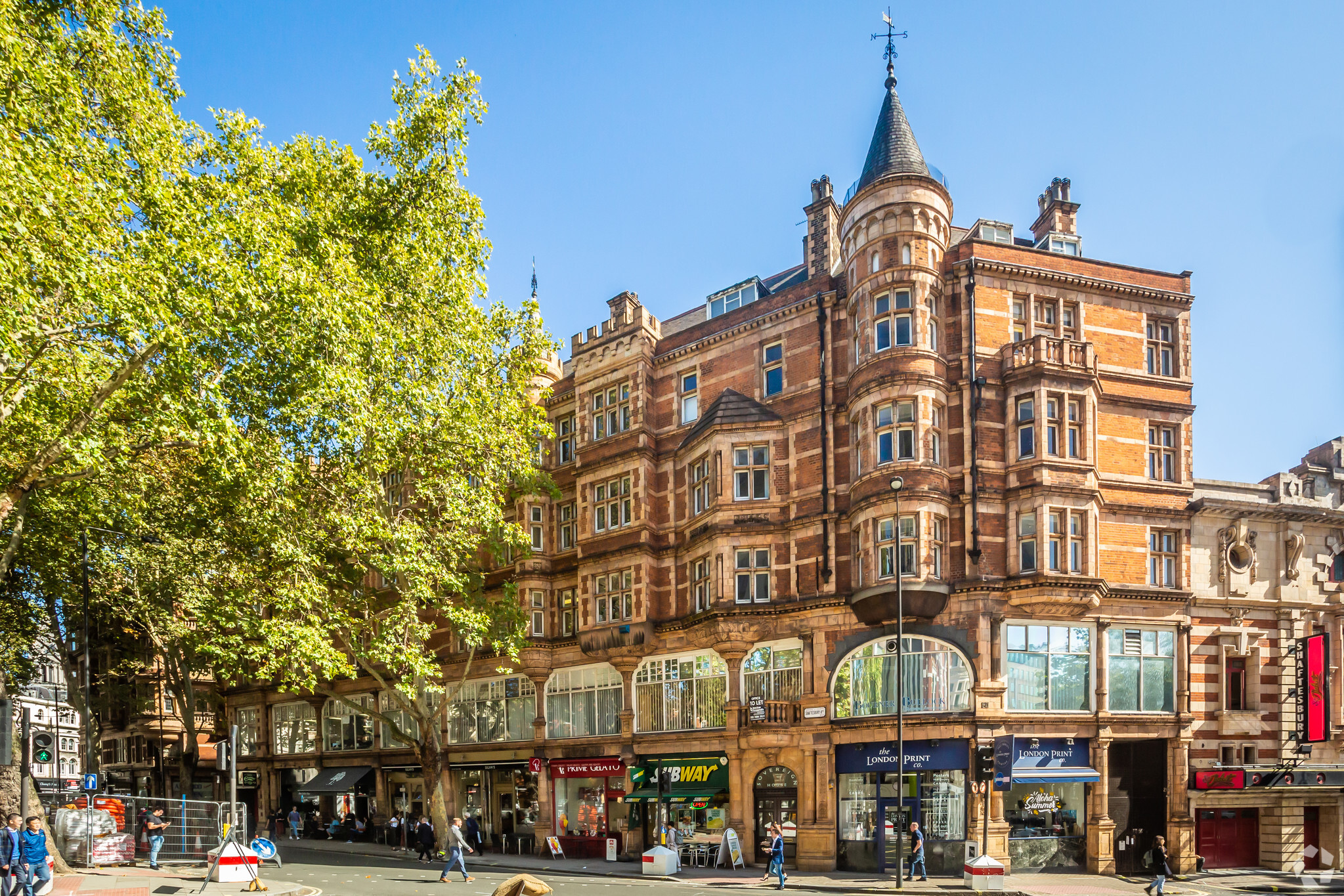 210-226 Shaftesbury Ave, London for sale Primary Photo- Image 1 of 1