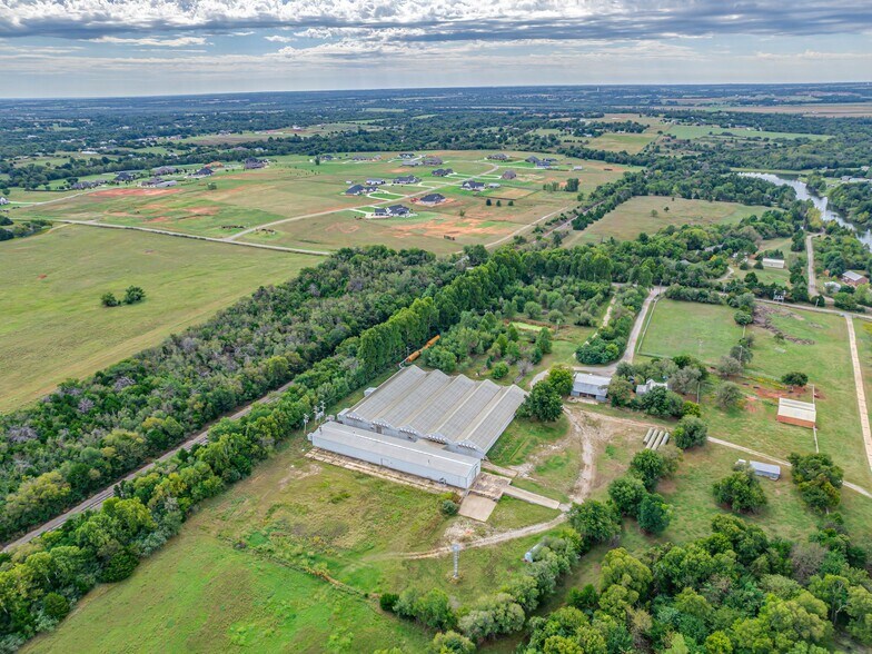 12647 SW 104th St, Mustang, OK à vendre - Photo du bâtiment - Image 2 de 9