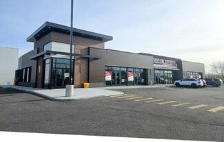 Plus de détails pour 4905 Roper Rd NW, Edmonton, AB - Commerce de détail à vendre