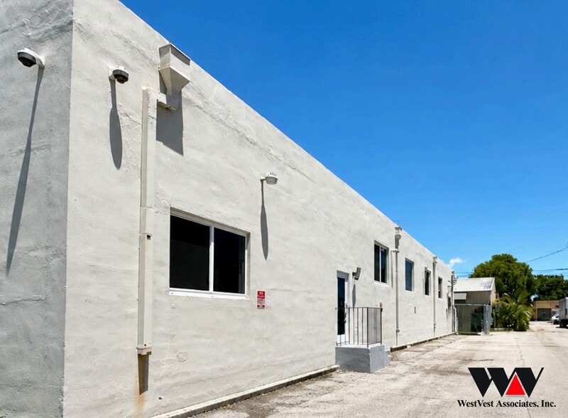 2029 Taft St, Hollywood, FL for sale - Building Photo - Image 2 of 6