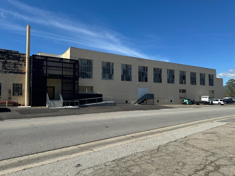 341 A St, Fillmore, CA for lease - Building Photo - Image 2 of 10