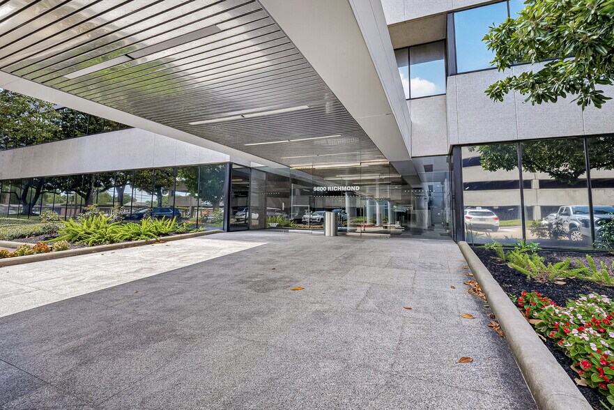 9800 Richmond Ave, Houston, TX for lease - Building Photo - Image 3 of 77