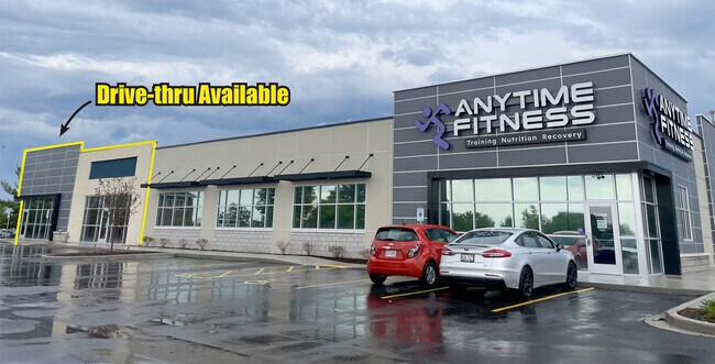 Plus de détails pour 825-833 N Wisconsin St, Elkhorn, WI - Commerce de détail à louer