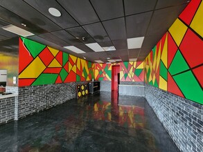 1523-1543 N La Brea Ave, Los Angeles, CA à louer Photo intérieure- Image 2 de 6