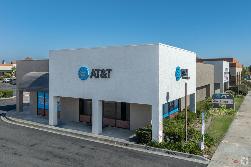 13190-13192 Harbor Blvd, Garden Grove, CA for lease - Primary Photo - Image 1 of 5