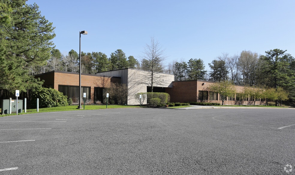 20 Madison Avenue Ext, Albany, NY for lease - Primary Photo - Image 1 of 21