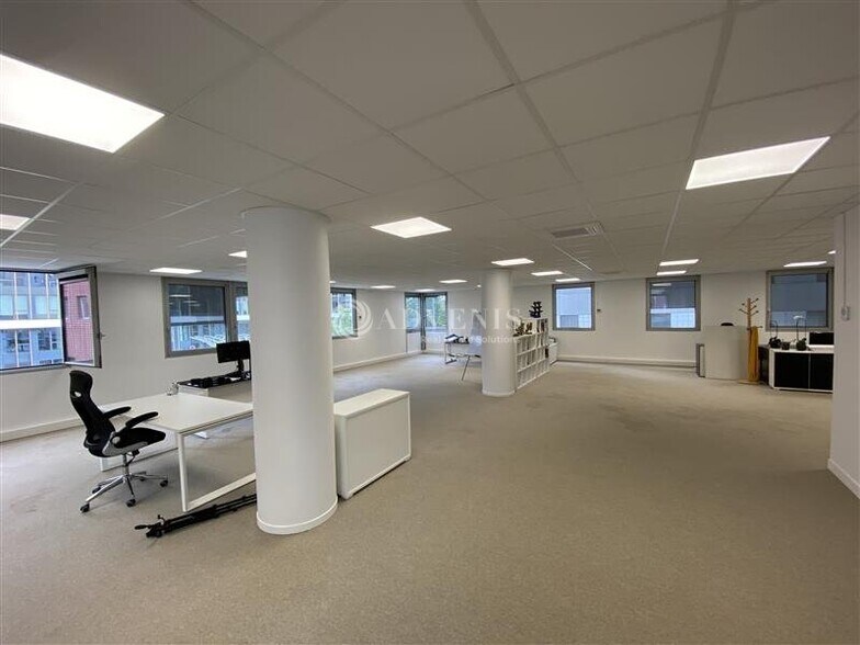 15 Rue Joël Le Theule, Montigny-le-Bretonneux à louer - Photo intérieure - Image 2 de 5