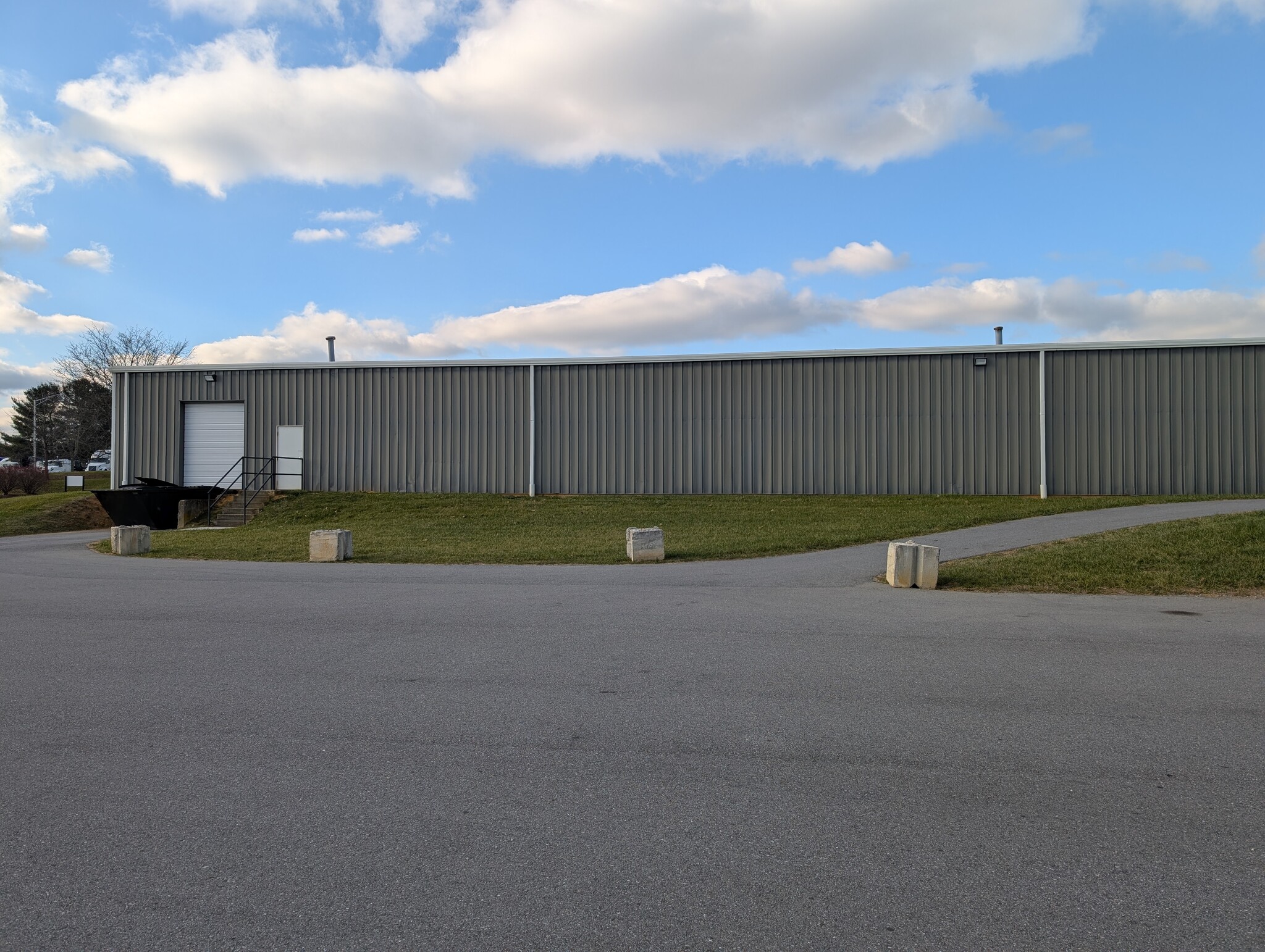 4089 Pepperell Way, Dublin, VA for sale Interior Photo- Image 1 of 19