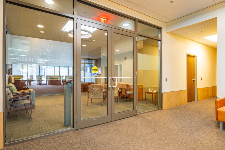 170 Taylor Station Rd, Columbus, OH for lease - Interior Photo - Image 2 of 35