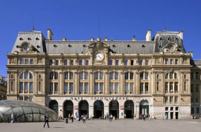 Bureau dans Paris à vendre - Photo du bâtiment - Image 2 de 4
