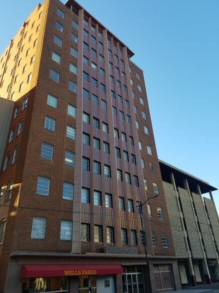 726 Scott Ave, Wichita Falls, TX à louer - Photo du bâtiment - Image 2 de 4