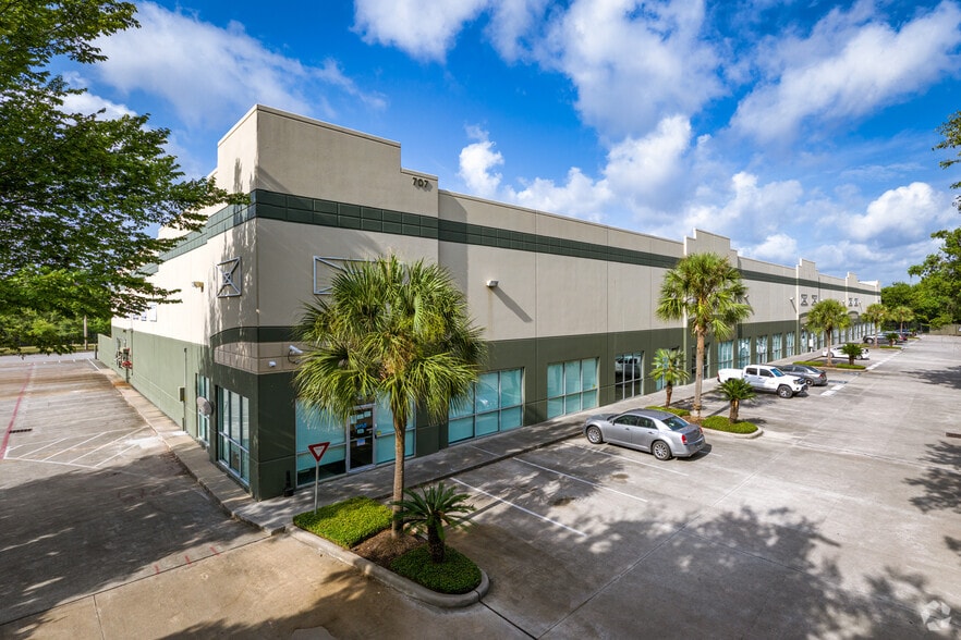 707 N Shepherd Dr, Houston, TX for lease - Primary Photo - Image 1 of 10