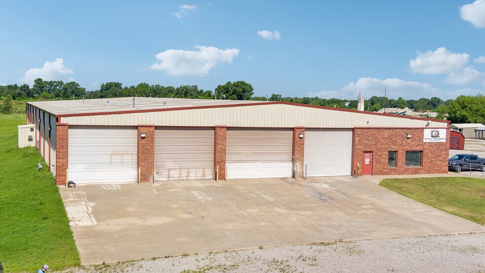 4355 S Harvey, Norman, OK à vendre - Photo du bâtiment - Image 2 de 4