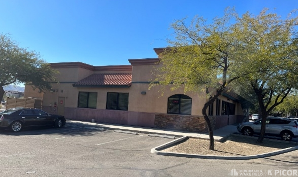 8464 N Cracker Barrel Rd, Tucson, AZ à vendre - Photo du b timent - Image 2 de 4