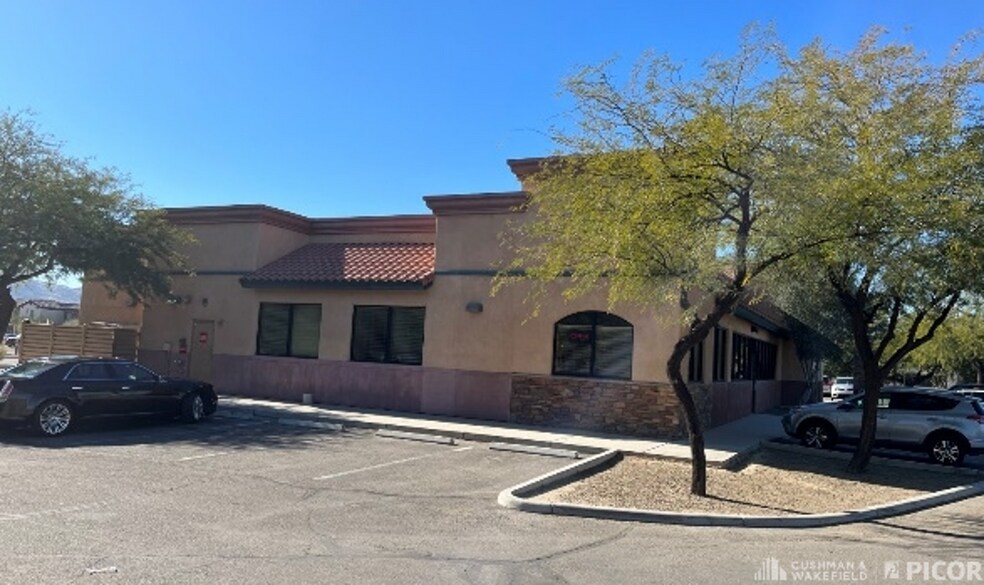8464 N Cracker Barrel Rd, Tucson, AZ à vendre - Photo du bâtiment - Image 2 de 4