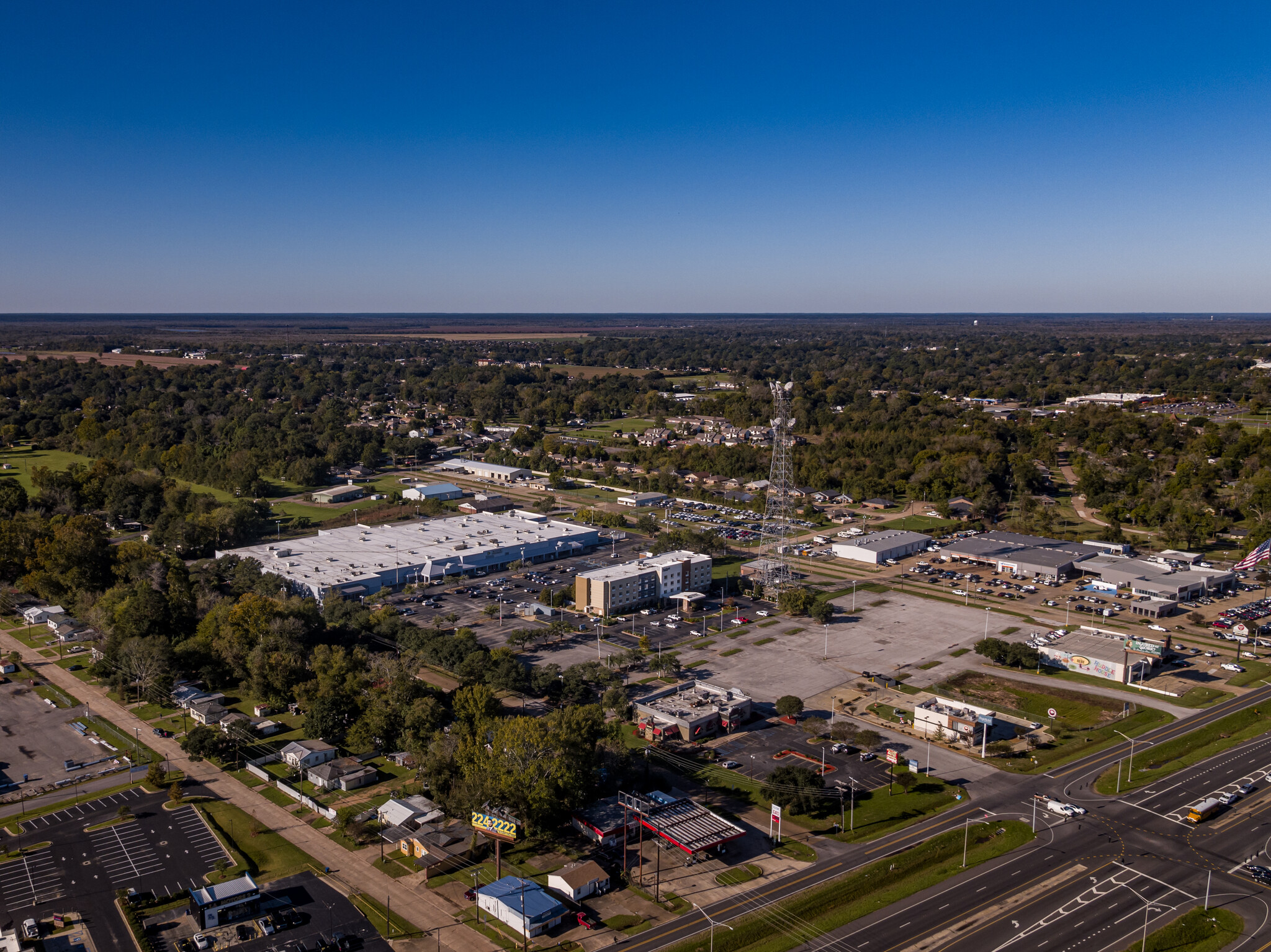 2800 S MacArthur Dr, Alexandria, LA for lease Building Photo- Image 1 of 28