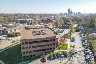 2600 Grand Ave, Des Moines, IA - AERIAL  map view