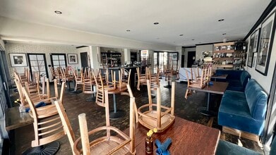 7469 Melrose Ave, Los Angeles, CA for lease Interior Photo- Image 2 of 20