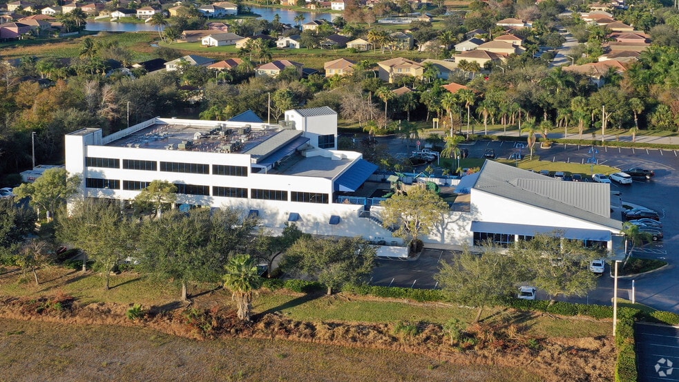 20170 Pines Blvd, Pembroke Pines, FL à louer - Aérien - Image 2 de 5