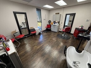 2500 W Broad St, Athens, GA for lease Interior Photo- Image 2 of 3
