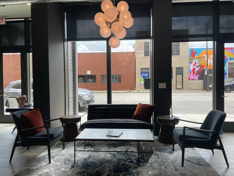 504 N Hermitage Ave, Chicago, IL for lease - Building Photo - Image 3 of 6