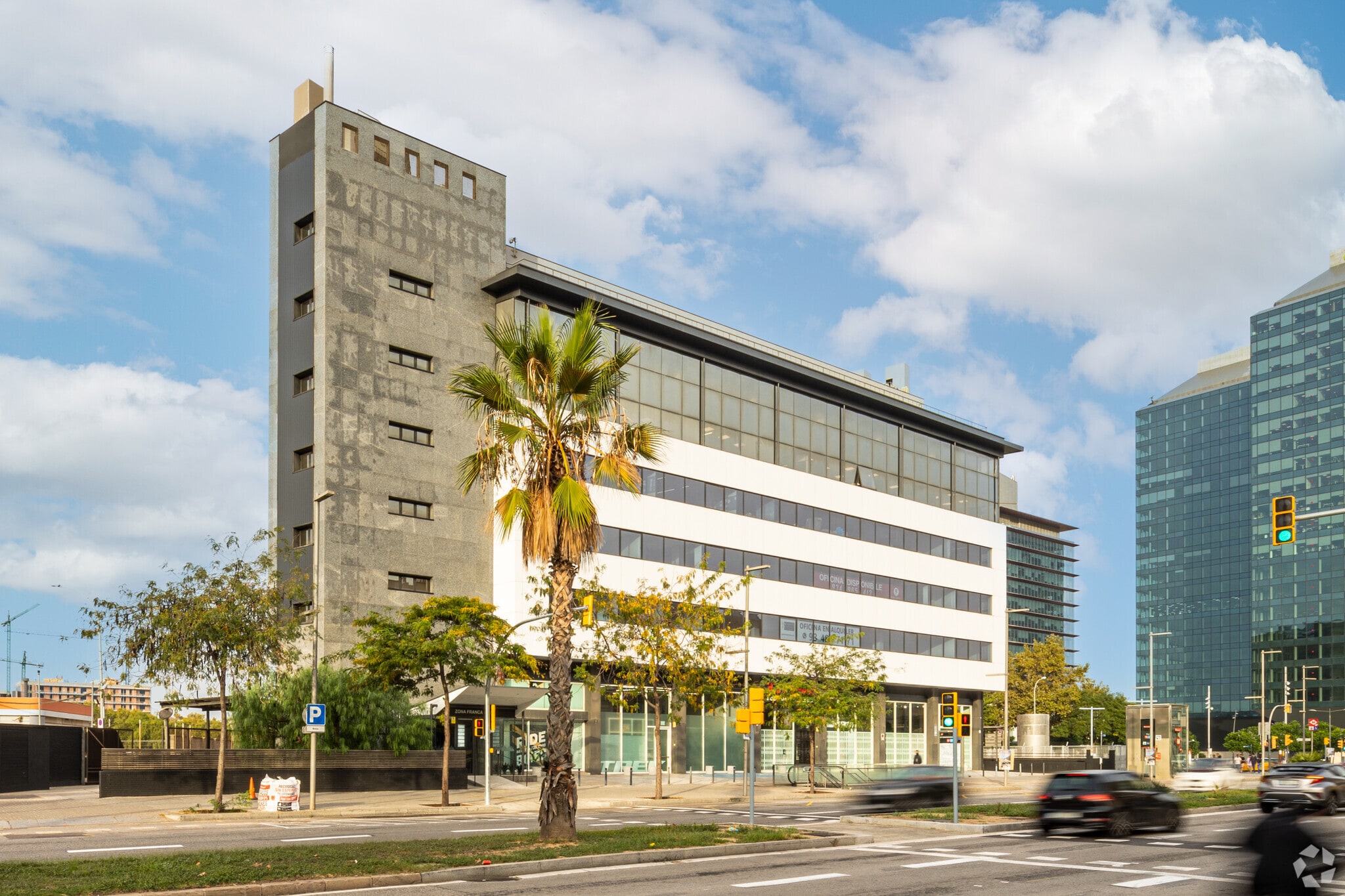 Office in Barcelona, Barcelona for lease Primary Photo- Image 1 of 5