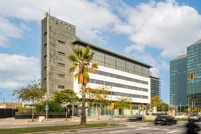 Plus de détails pour Bureau à louer