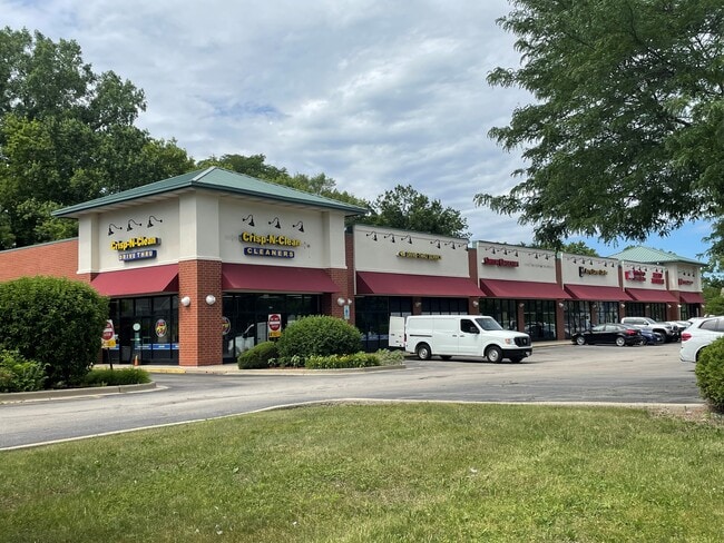Plus de détails pour 317-351 E Dundee Rd, Palatine, IL - Bureau/Commerce de détail, Commerce de détail à louer