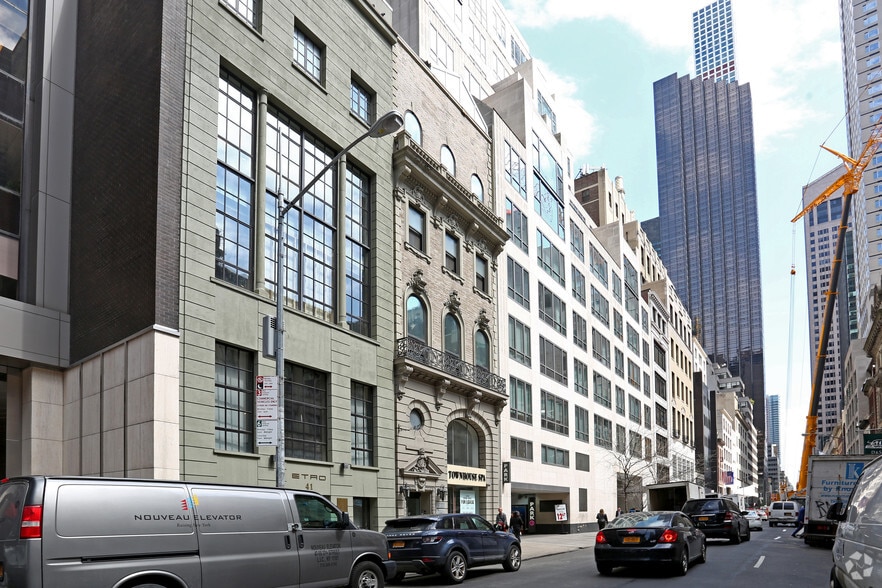 39 W 56th St, New York, NY for lease - Building Photo - Image 3 of 6
