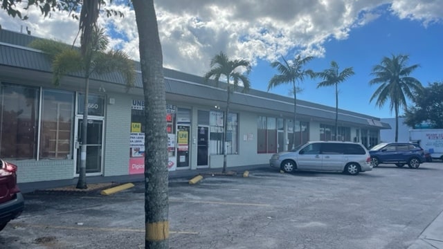 3658-3674 Davie Blvd, Fort Lauderdale, FL for sale - Building Photo - Image 2 of 8