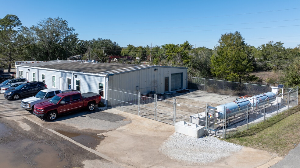 5289 E Bay Blvd, Gulf Breeze, FL à vendre - Photo du bâtiment - Image 3 de 9