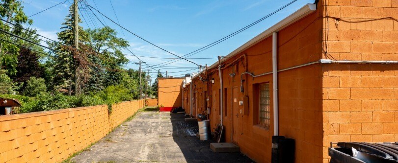 20307-20337 Middlebelt Rd, Livonia, MI à louer - Photo du bâtiment - Image 3 de 5