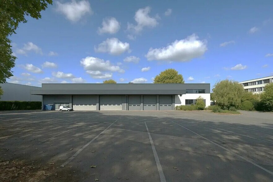 Flex dans Villeneuve-la-Garenne à louer - Photo du bâtiment - Image 3 de 4