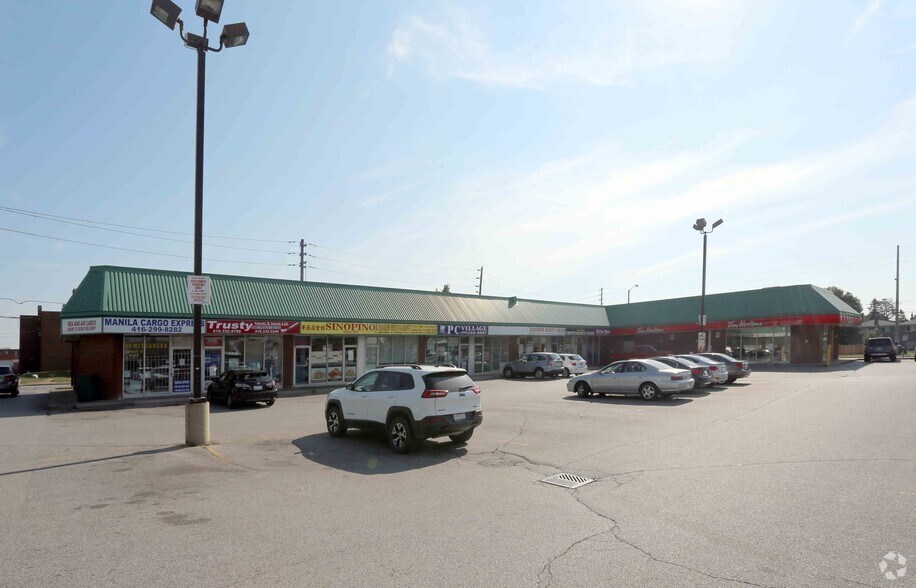 4820 Sheppard Ave E, Toronto, ON à vendre - Photo principale - Image 1 de 1