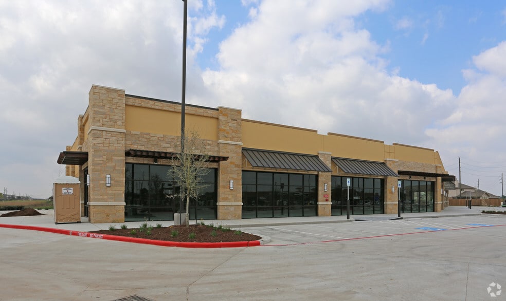 11403 Barker Cypress Rd, Cypress, TX for lease - Building Photo - Image 3 of 6