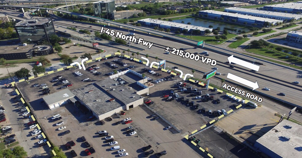 11655 North Fwy, Houston, TX à louer - Photo du bâtiment - Image 2 de 2