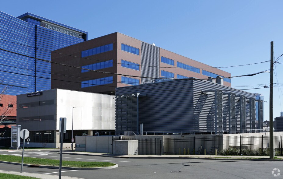 29 Hospital Plz, Stamford, CT à louer - Photo du bâtiment - Image 2 de 6