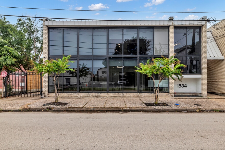 1834 Southmore Blvd, Houston, TX for lease - Building Photo - Image 1 of 39