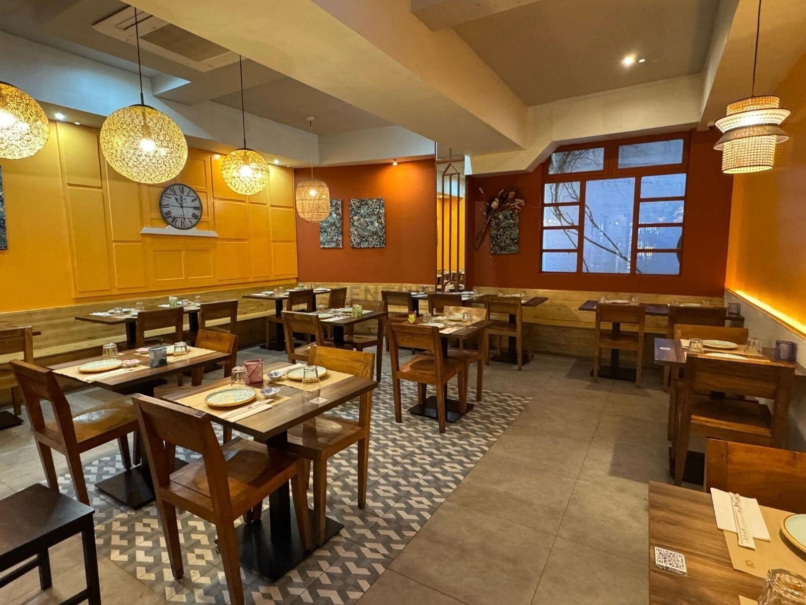 Retail in Barcelona, Barcelona for lease Interior Photo- Image 1 of 14