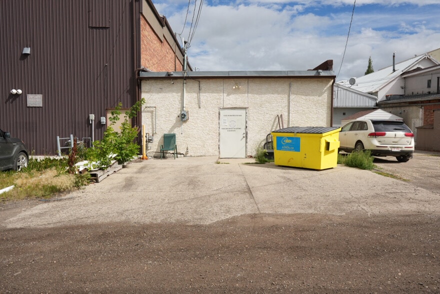 4912 54 Av, Olds, AB for sale - Building Photo - Image 3 of 6