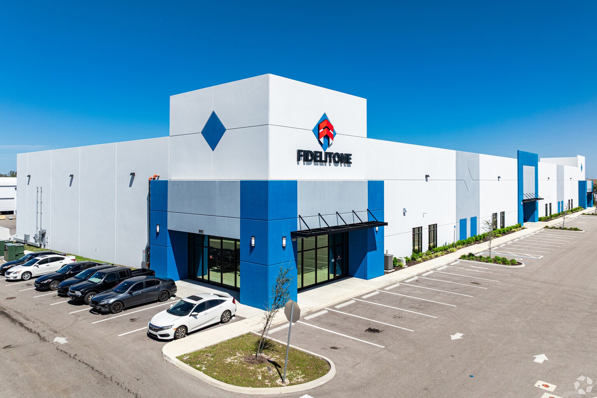 16321 Domestic Ave, Fort Myers, FL for lease Primary Photo- Image 1 of 11