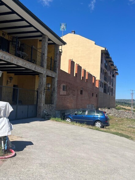 Land in El Espinar, Segovia for sale - Building Photo - Image 3 of 8