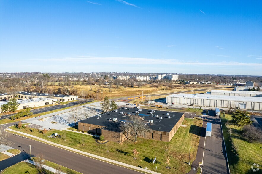 2600 Eisenhower Ave, Norristown, PA à louer - Aérien - Image 2 de 5