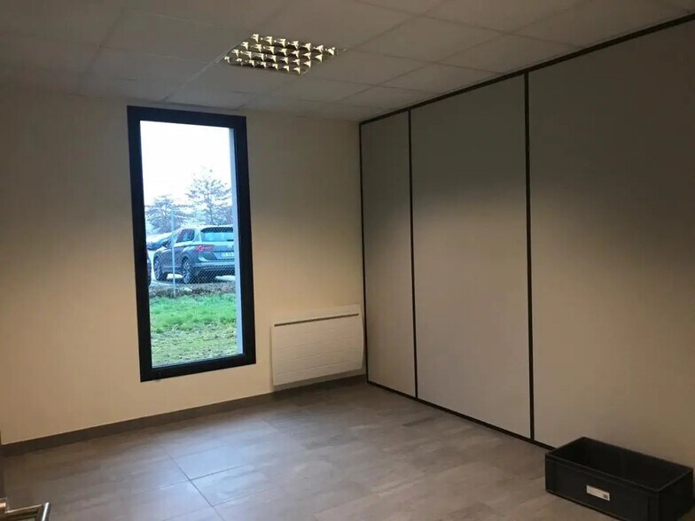 Bureau dans Couëron à louer - Photo intérieure - Image 3 de 4