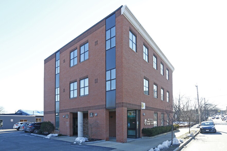 19-21 Broadway, Arlington, MA 02474 Broadway, Arlington, MA à louer - Photo du bâtiment - Image 2 de 22