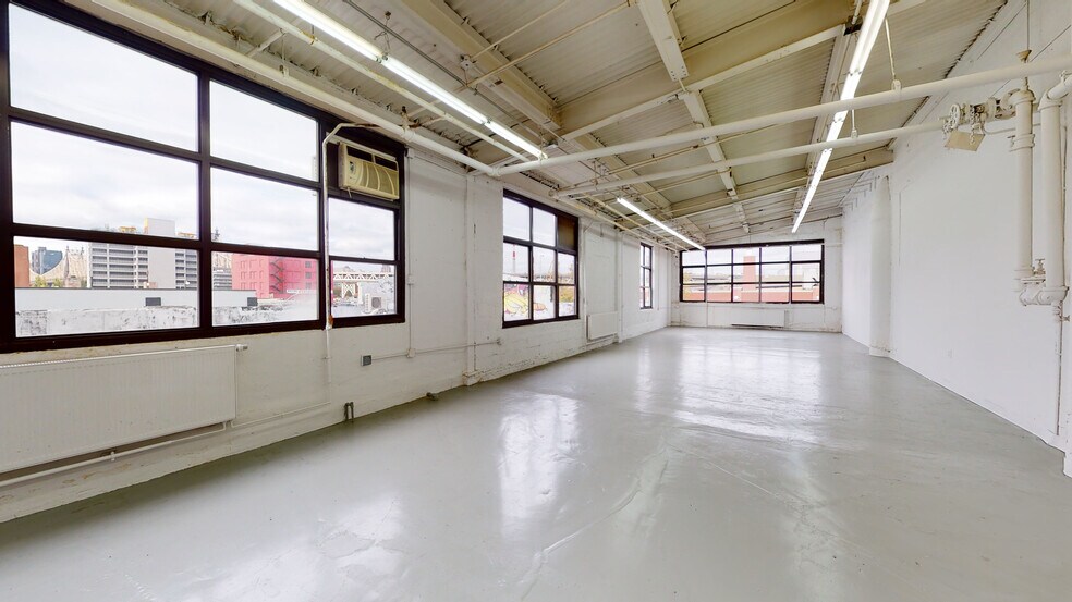 43-01 21st St, Long Island City, NY à louer - Numérisation 3D de Matterport - Image 2 de 16
