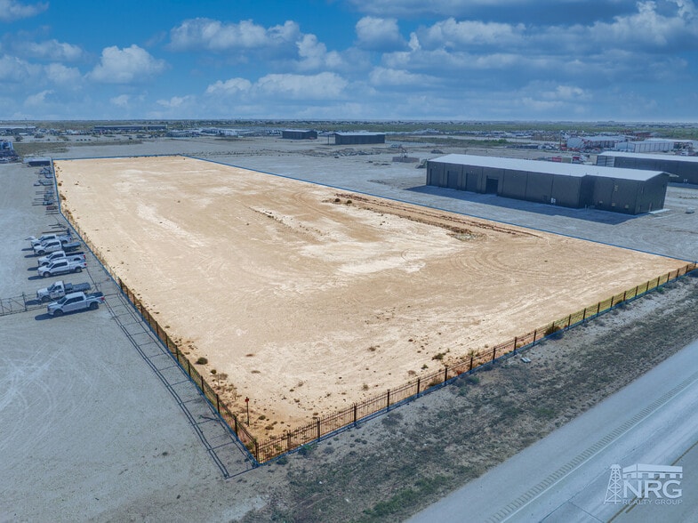 5620 N FM 1788, Midland, TX à louer - Photo du bâtiment - Image 2 de 6