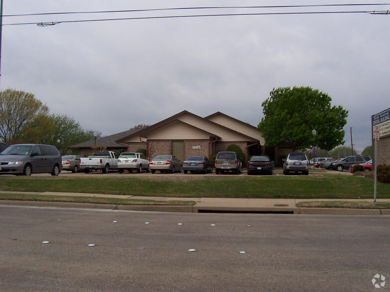 1605 N Garland Ave, Garland, TX for sale - Primary Photo - Image 1 of 1