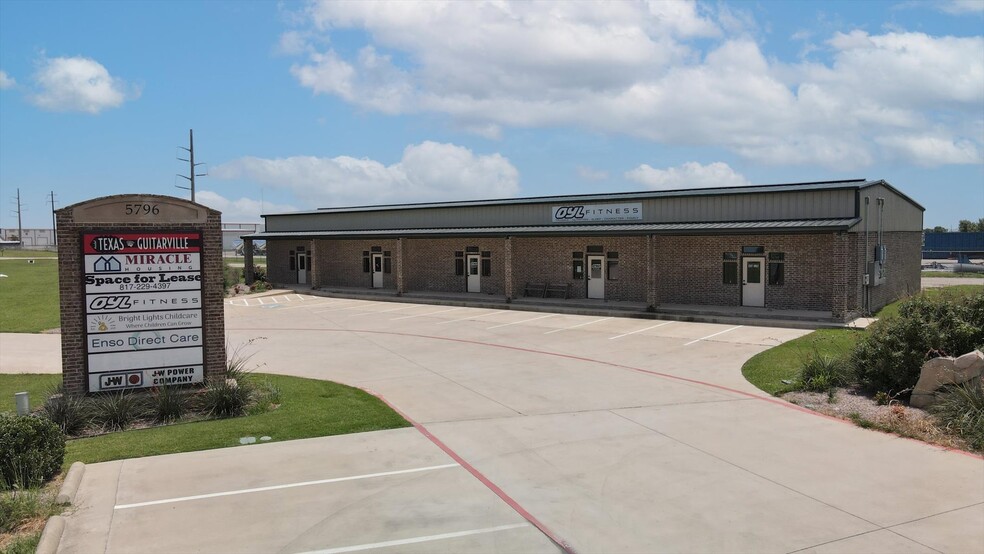 5796 E Highway 114, Haslet, TX for lease - Building Photo - Image 2 of 34